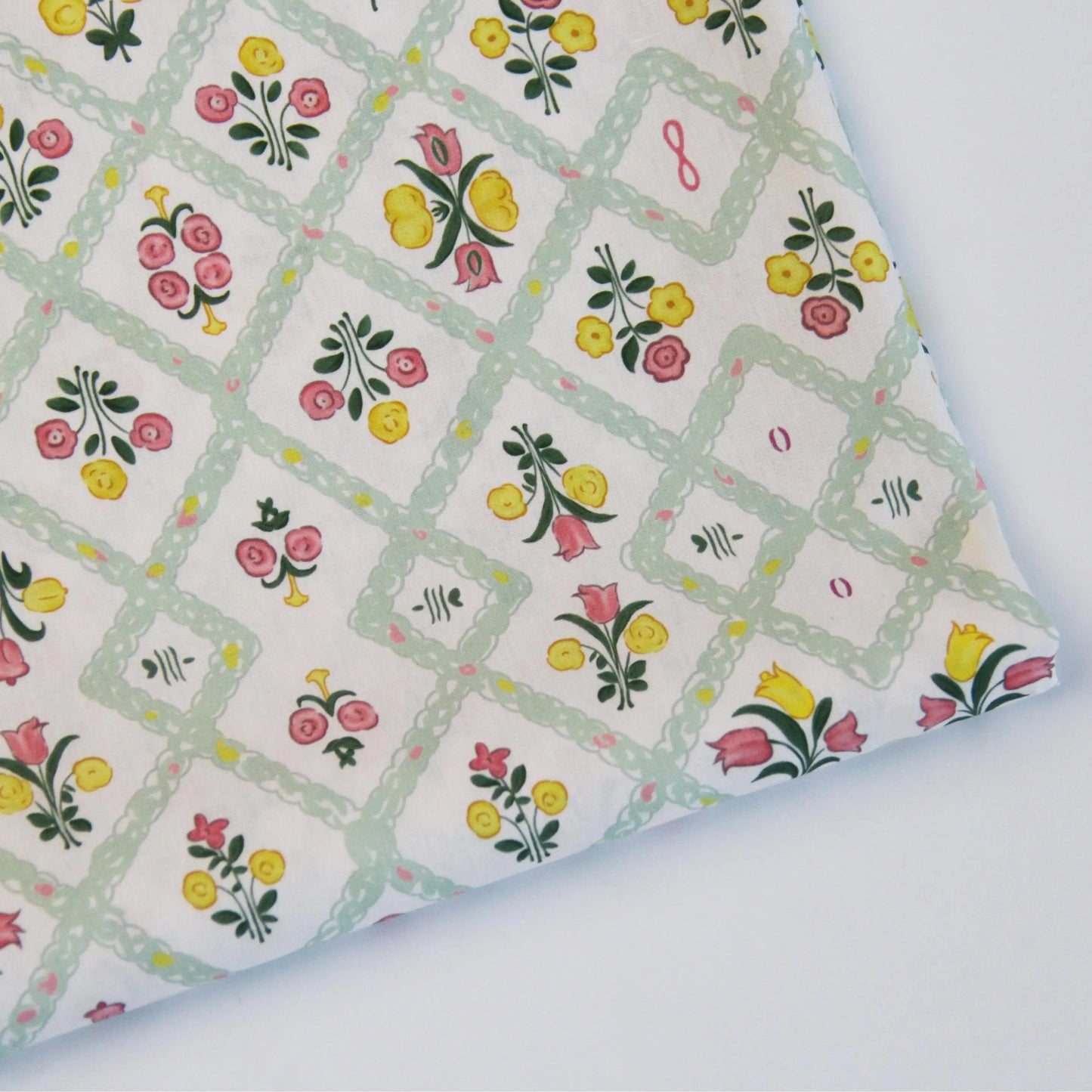 No Moq Custom Digital Print Liberty Cotton Tana Lawn Fabric With Floral Designs 100% Organic Fabric for Clothing