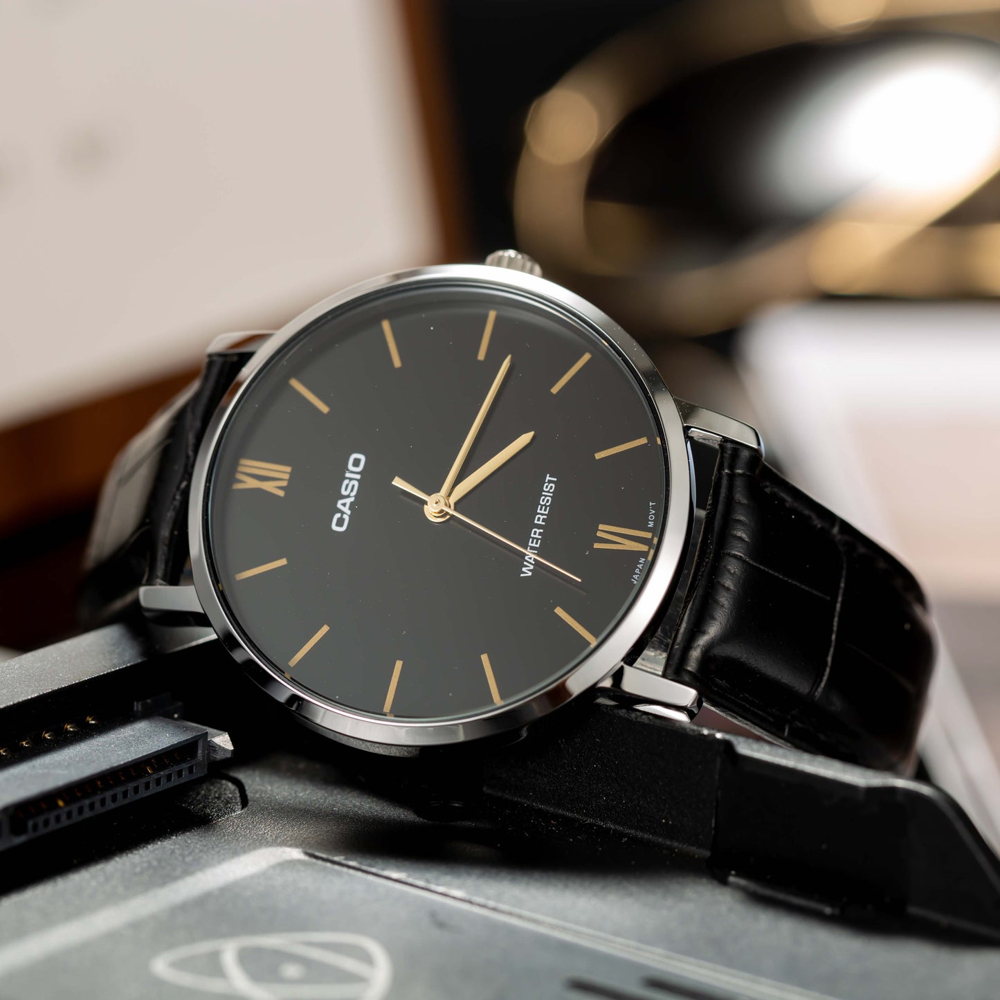 CASIO Authentic Quartz Watch - Original Design with Calendar, 50M Water Resistant, Analog Dial - Stylish Genuine Leather Strap for Men and Women