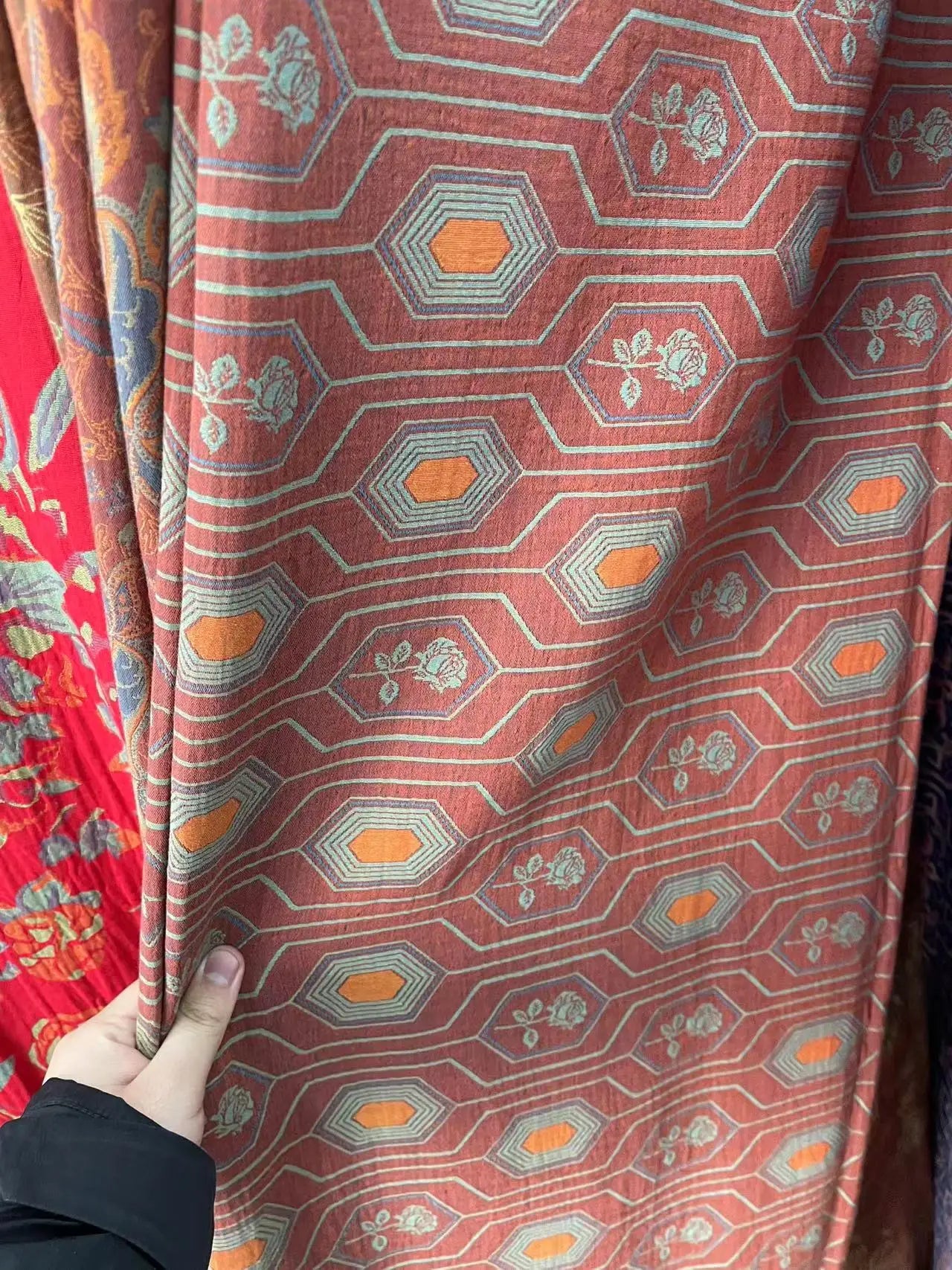 100% Cotton Jacquard AB Face Yarn-Dyed Fabric for Home Textiles Dress Garment Bag Wedding Bedding Toy-for Boys and Girls