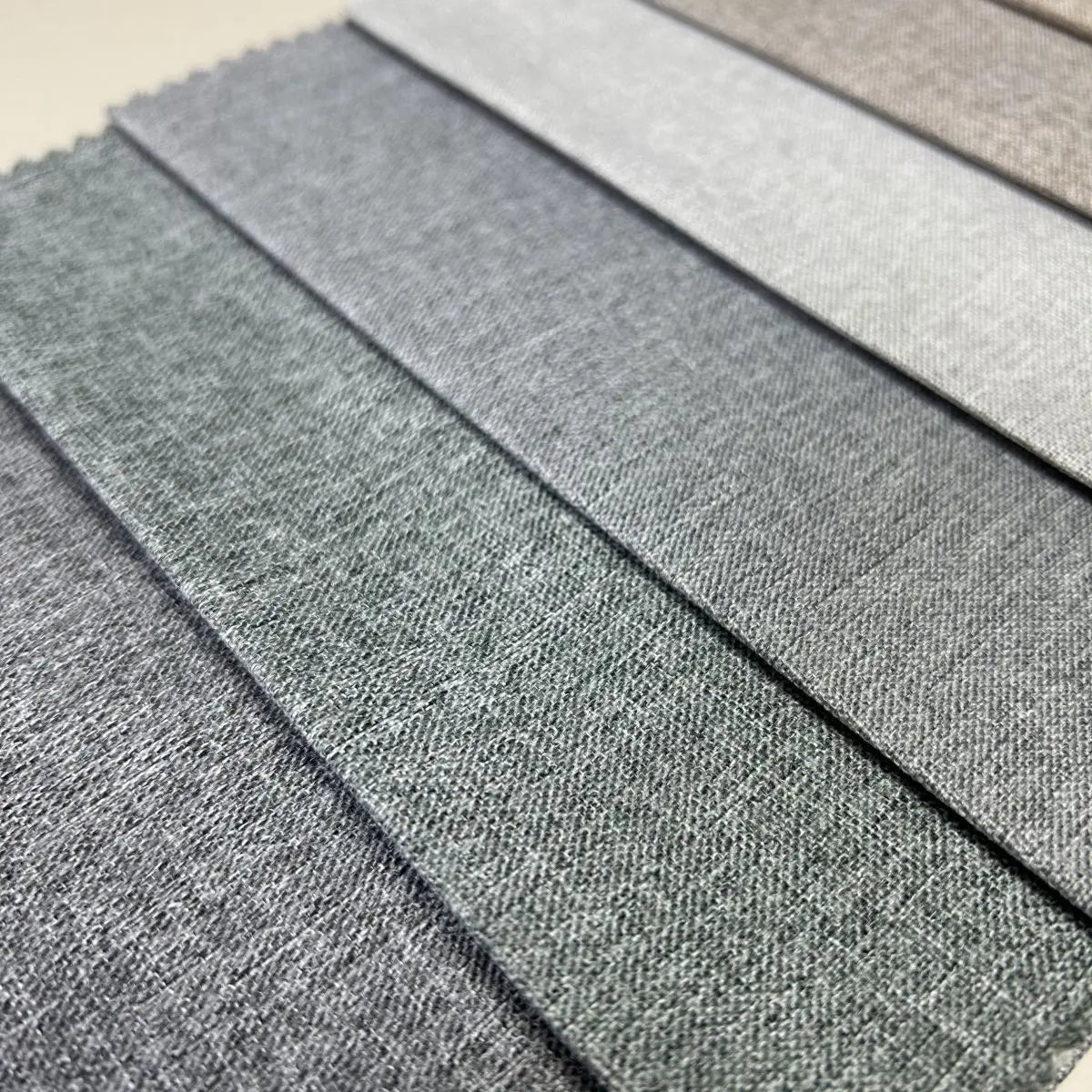 Low Price 100% Blackout Curtain Fabric Composite Linen Look Black Out Fabric for Curtains and Drapes