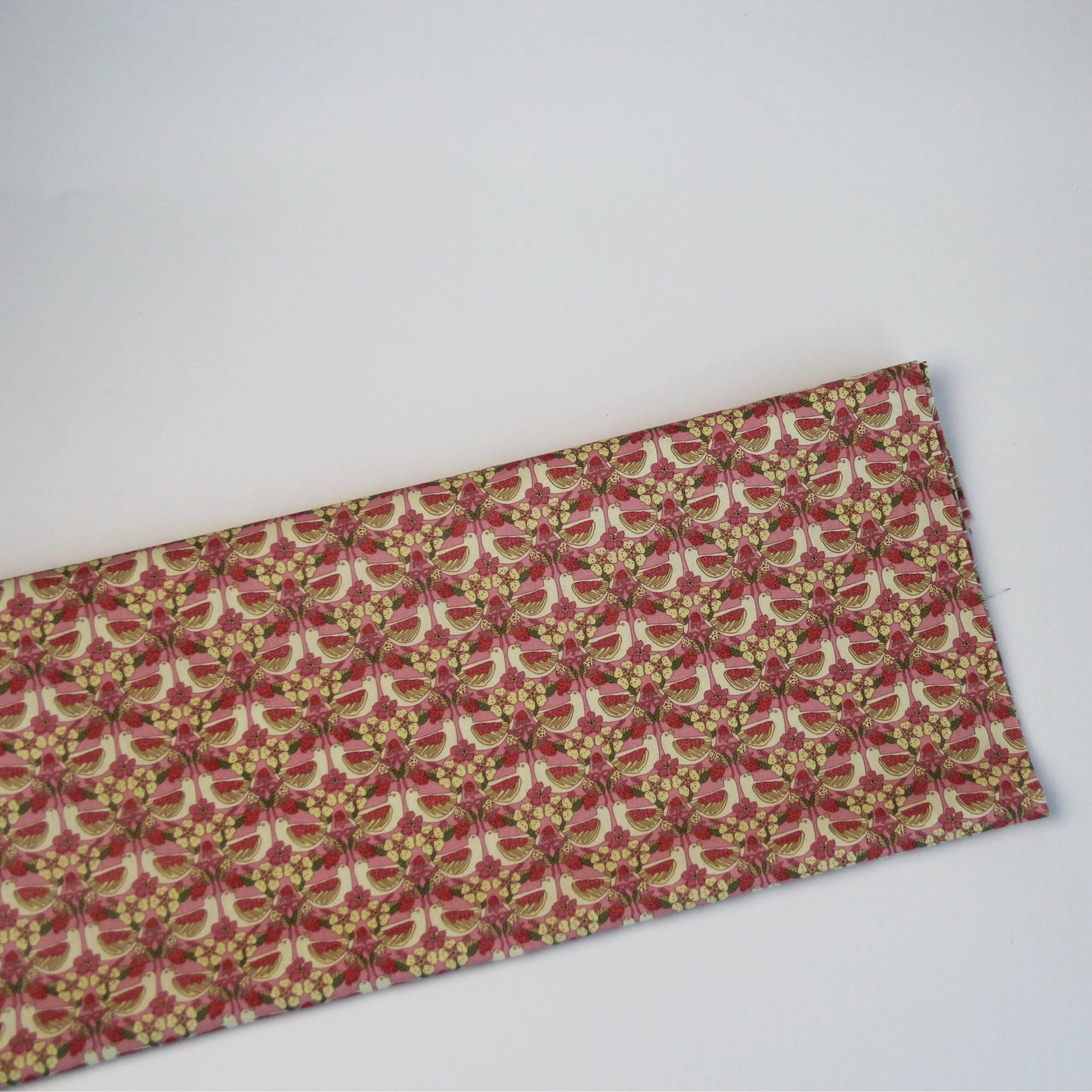 No Moq Custom Digital Print Liberty Cotton Tana Lawn Fabric With Floral Designs 100% Organic Fabric for Clothing