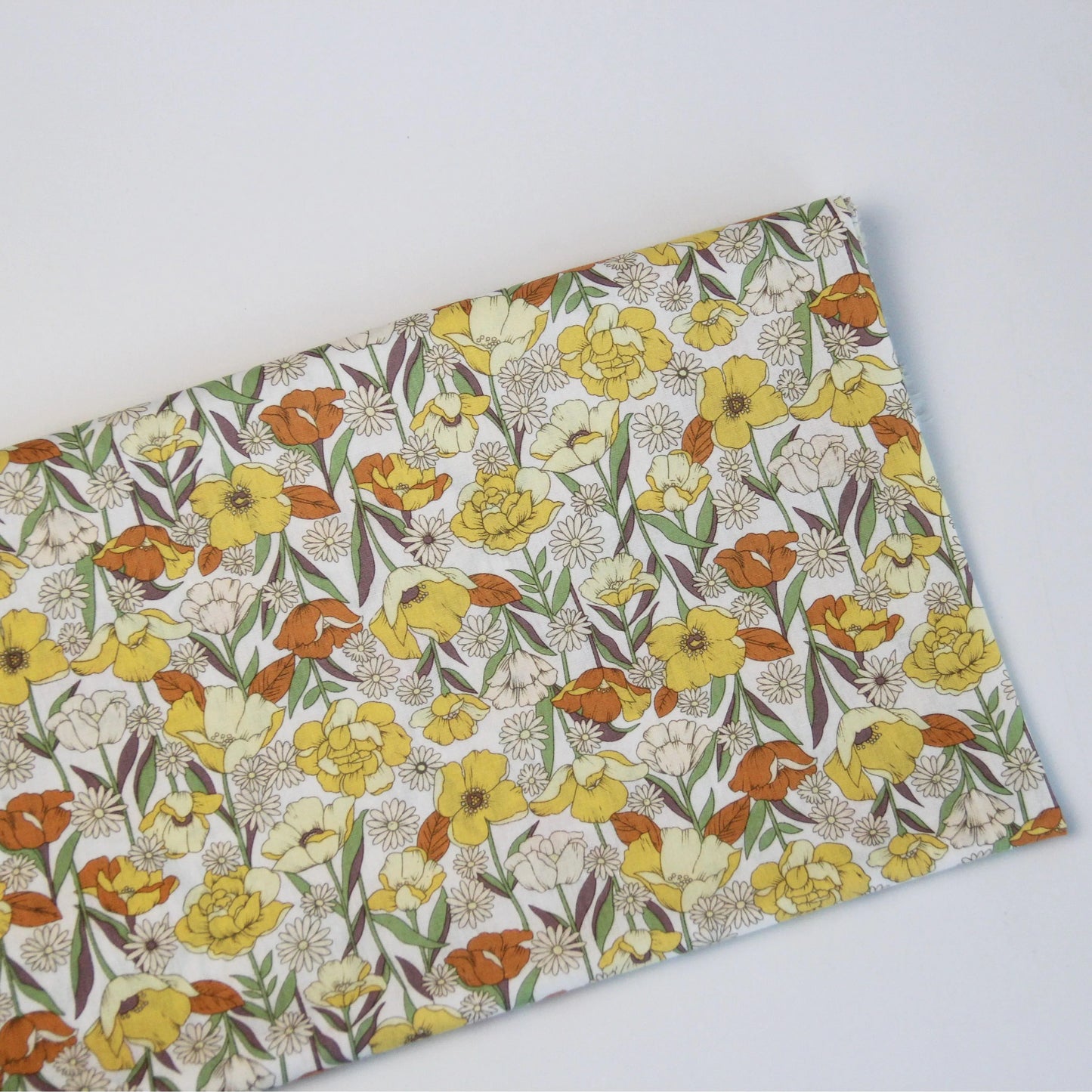 No Moq Custom Digital Print Liberty Cotton Tana Lawn Fabric With Floral Designs 100% Organic Fabric for Clothing