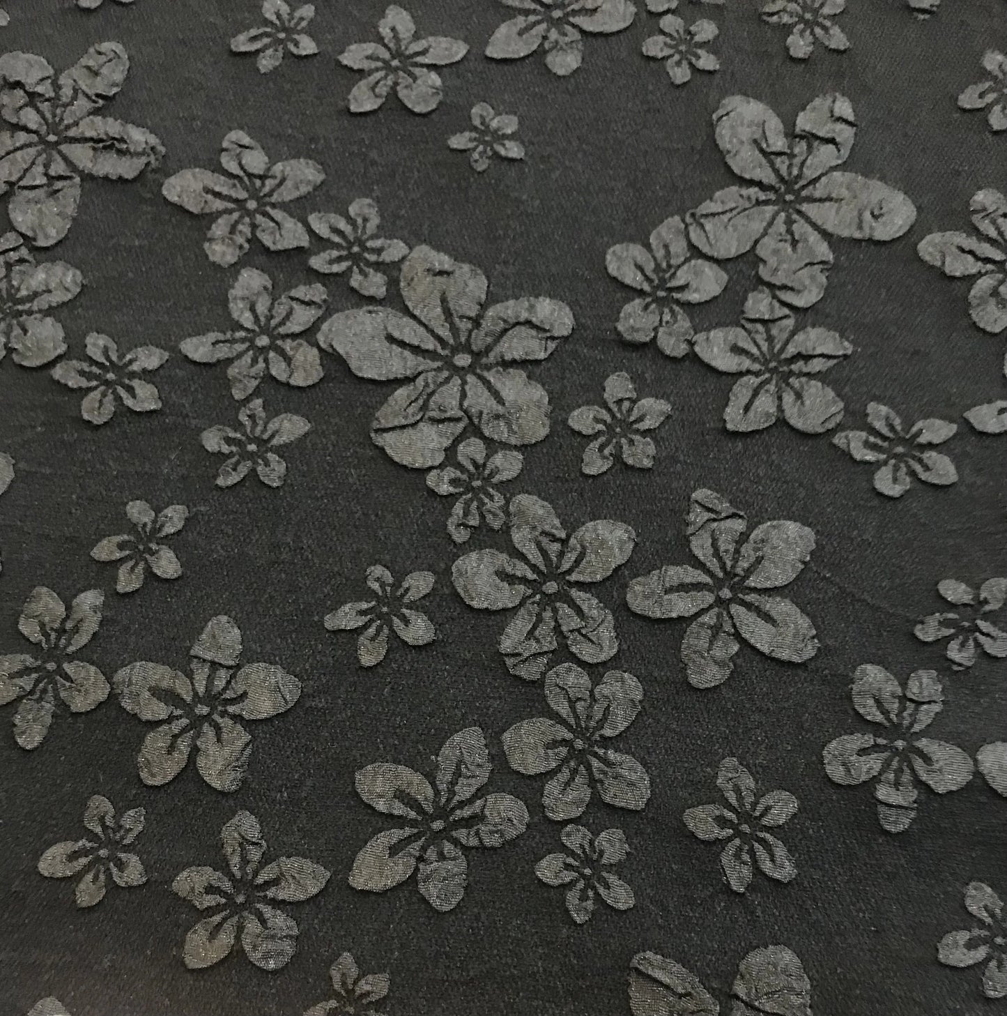 Factory Direct Wholesale 100% Polyester Custom Jacquard Fabrics Three Dimensional Floral Pattern Embossed Jacquard Dress Fabrics