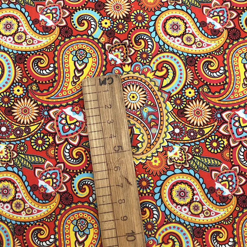 Chinese Factory Wholesale Paisley Designer Fabric 90%polyester 10%cotton  TC Blended Poplin Woven Fabrics Sale by Yard