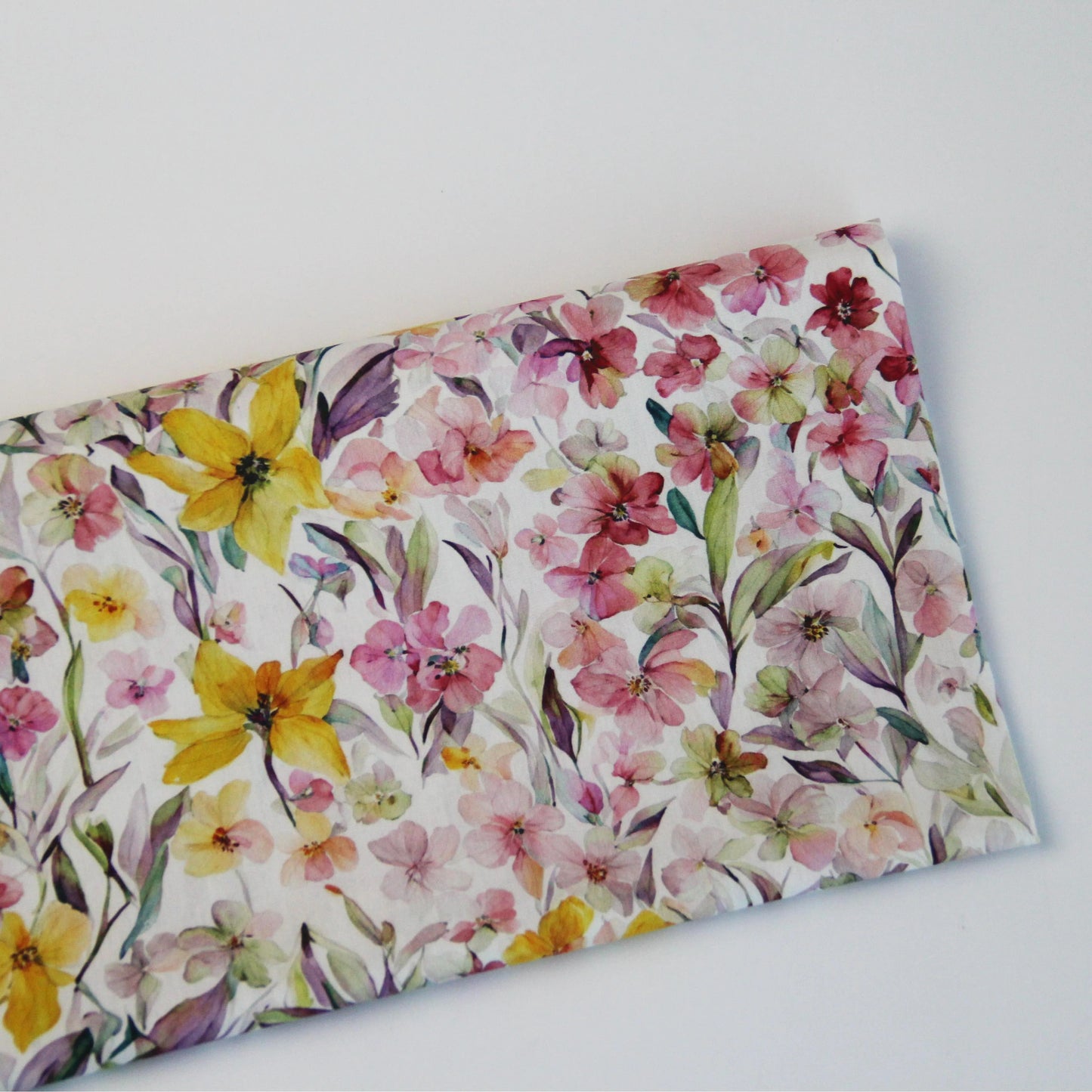 No Moq Custom Digital Print Liberty Cotton Tana Lawn Fabric With Floral Designs 100% Organic Fabric for Clothing