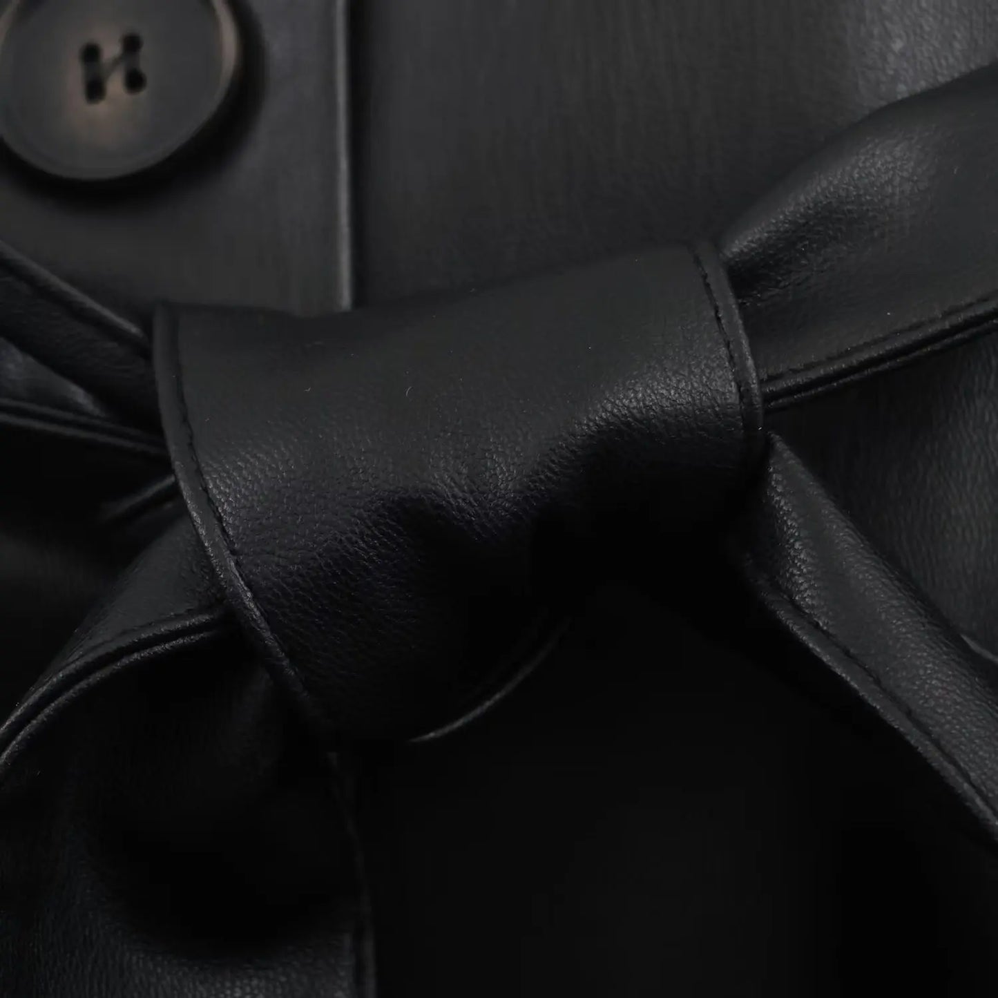 HH Women's Fashion Coats Black Fur Turn-Down Collar Long Sleeves Lace-Up Decoration Single Breasted Female Winter Warm Jackets