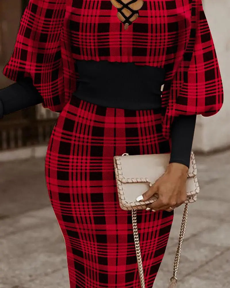 The Long-Sleeve Hollow-Waist Dress